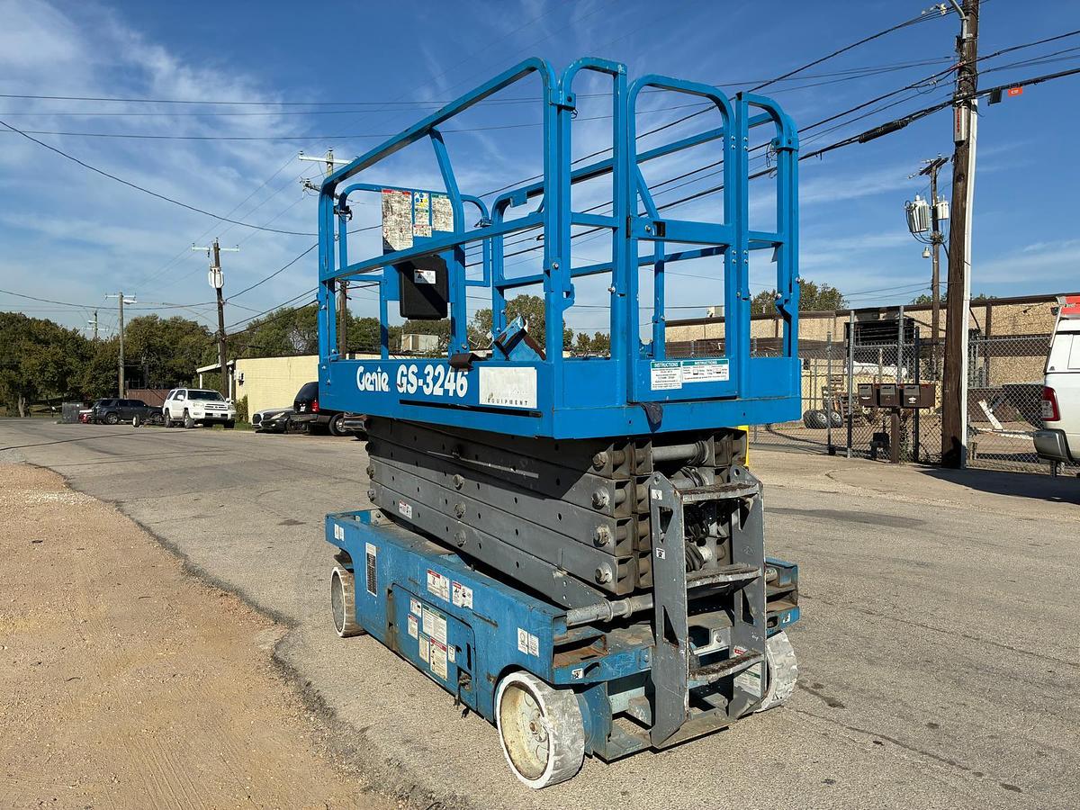 Used 2006 GENIE GS3246