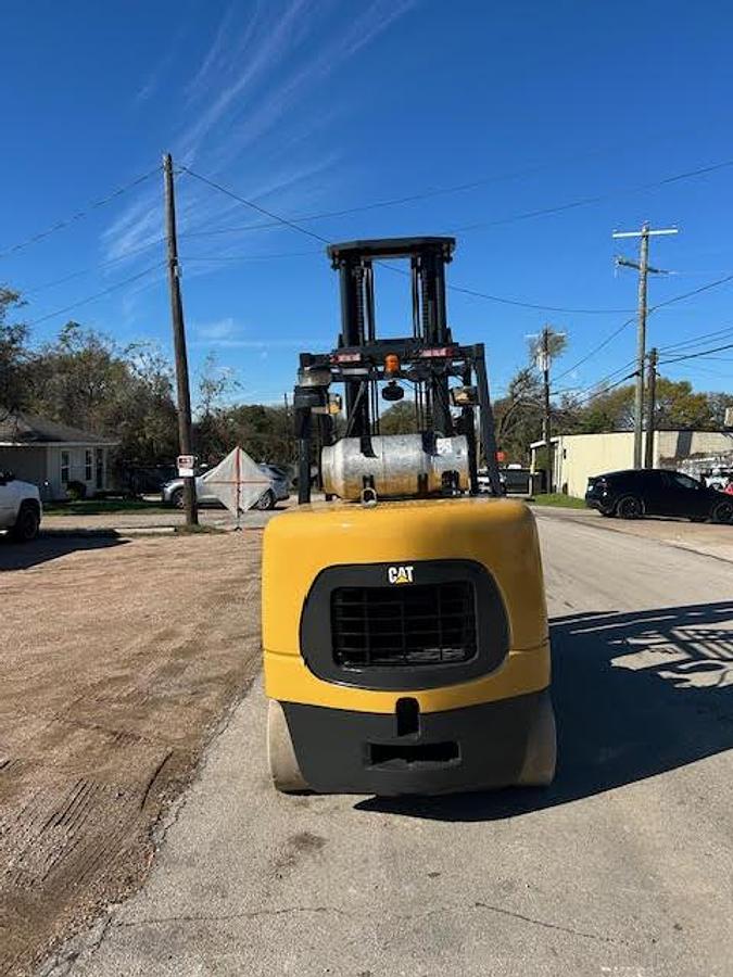 Used CAT GC70K 15,000LBS