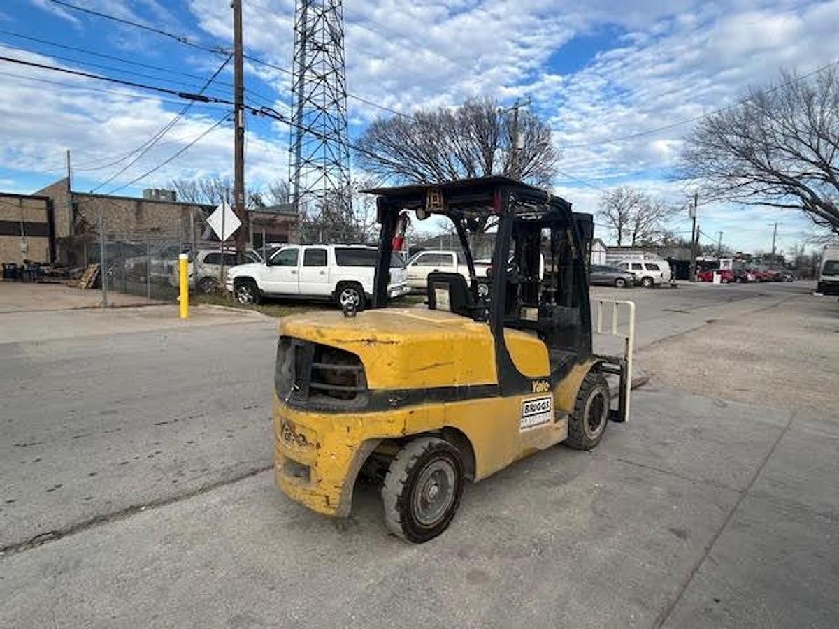 Used 2015 Yale GDP110VXNTGE086  11,000LBS