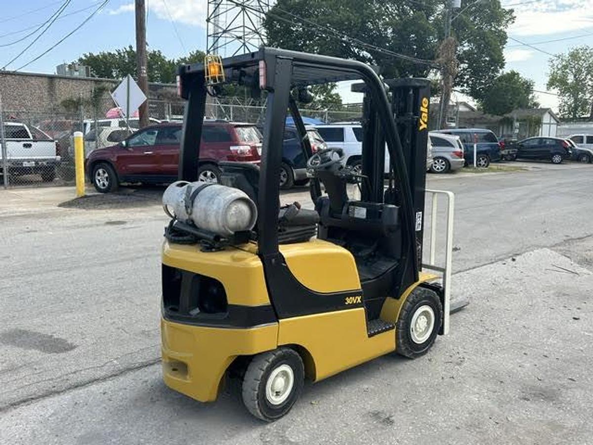 Used 2017 YALE GLP030VXNRAE084