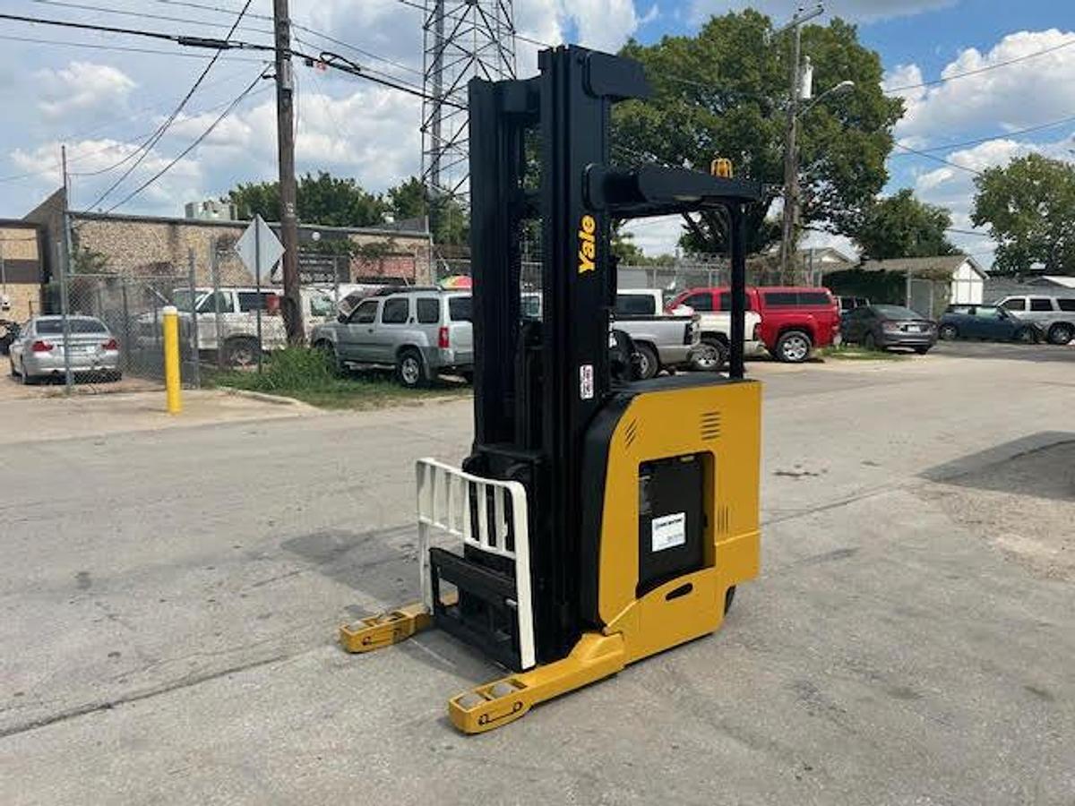 Used 2011 Yale NR045EANL36TE110