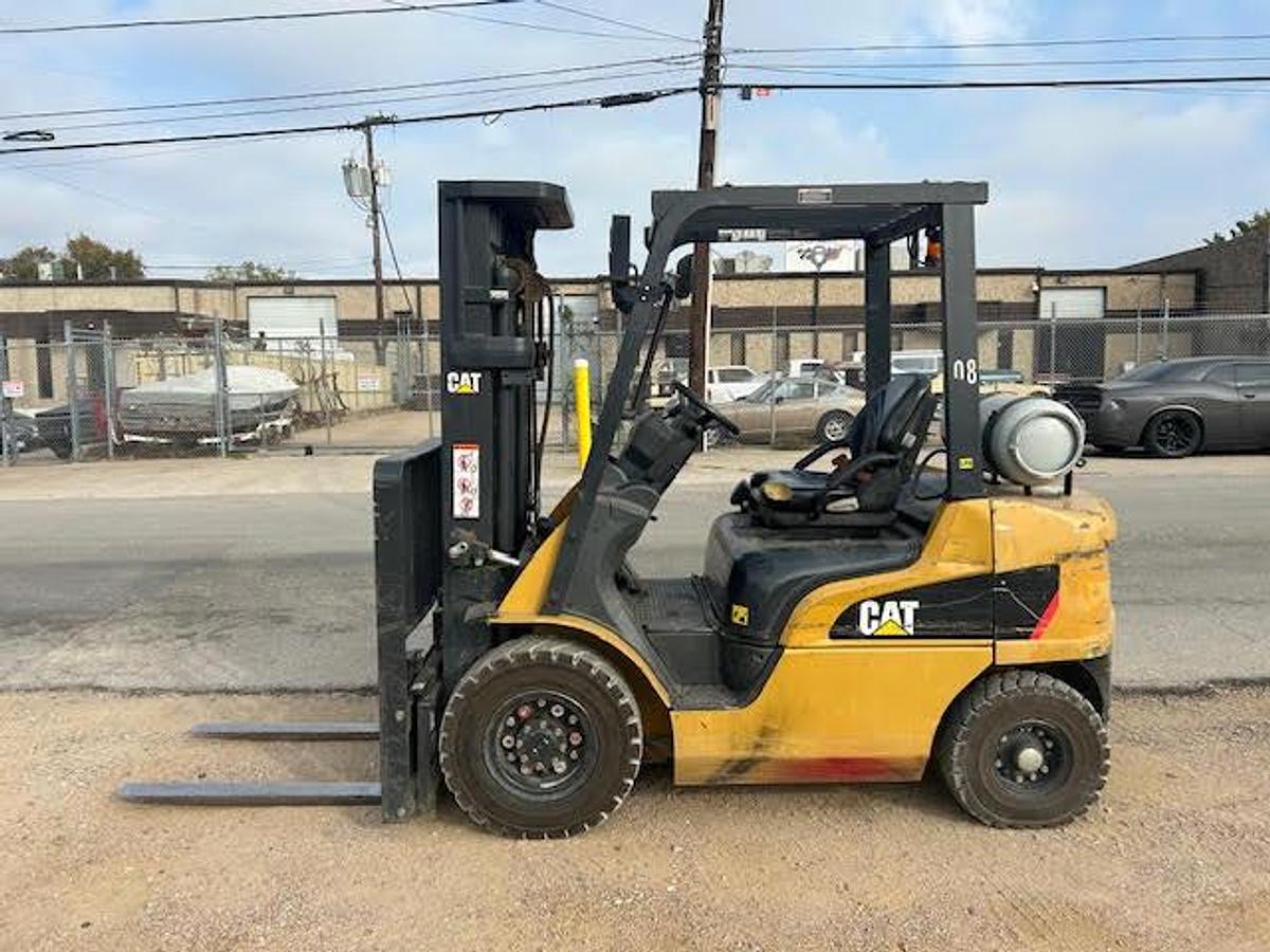 Used 2018 CAT GP25N 5000LBS