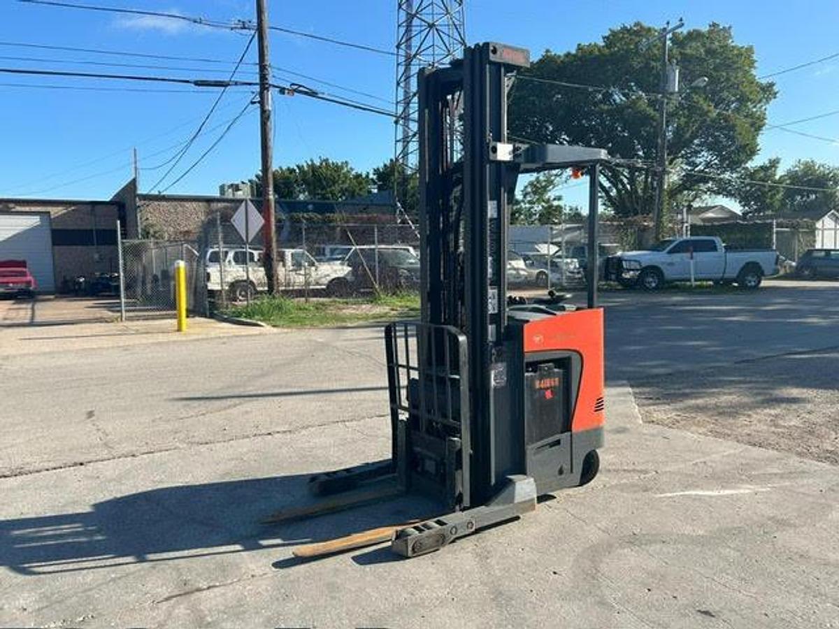 Used 2014 Toyota 8BRU18