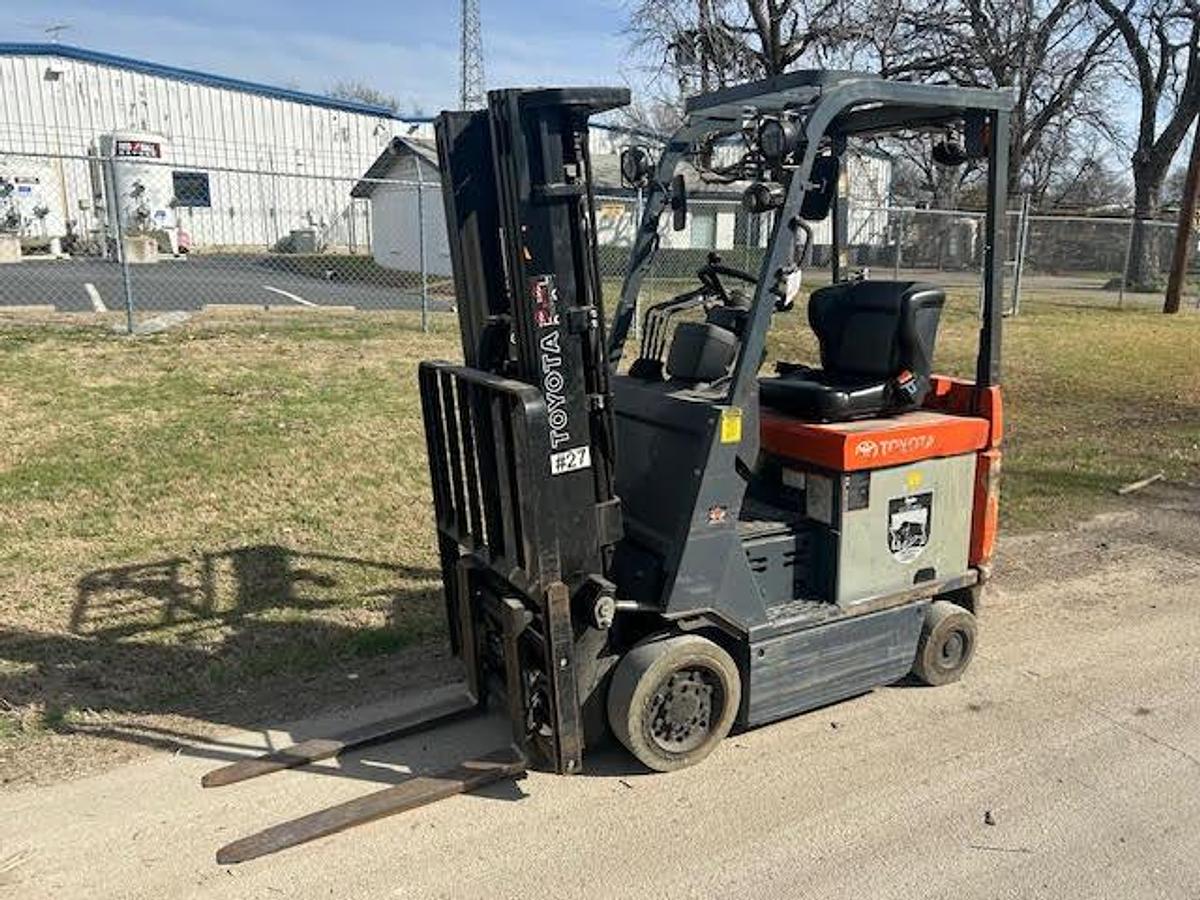 Used 2017 Toyota 7FBCU15