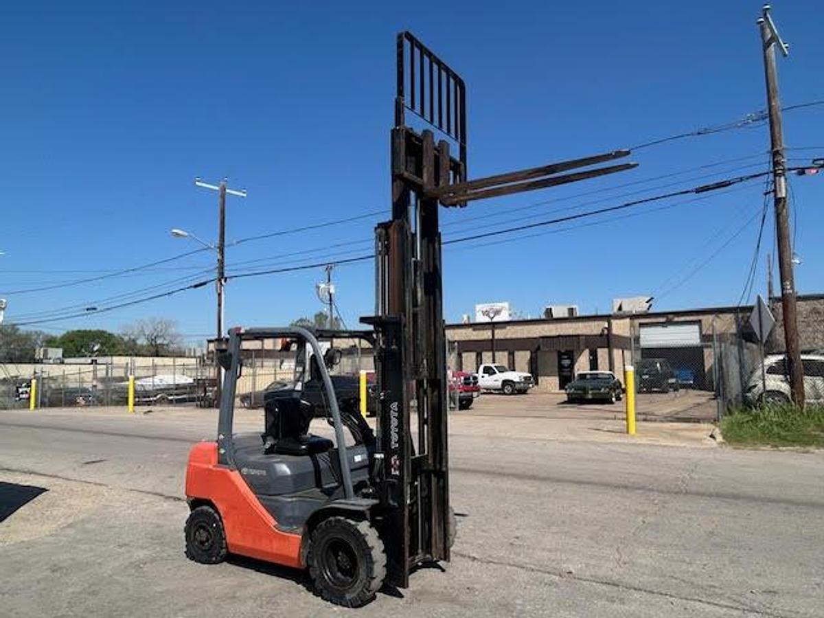 Used 2014 Toyota 8FDU25