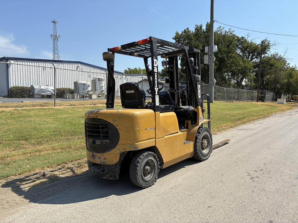 Used 2001 CAT DP25K