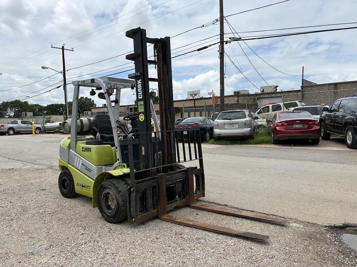 Used 2017 CLARK C30L