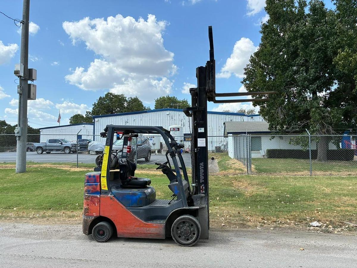 Used 2021 TOYOTA 8FGCU30