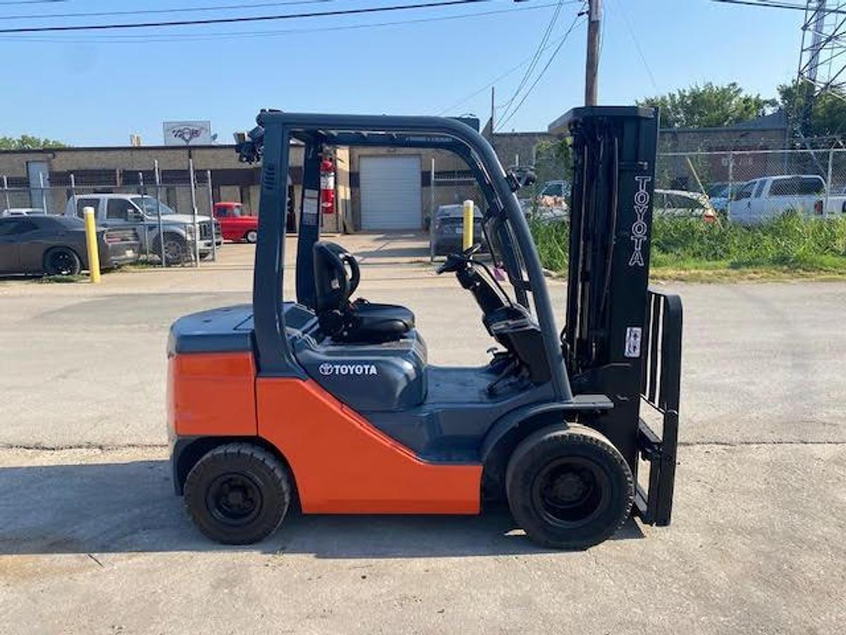 Used 2020 Toyota 8FDU25