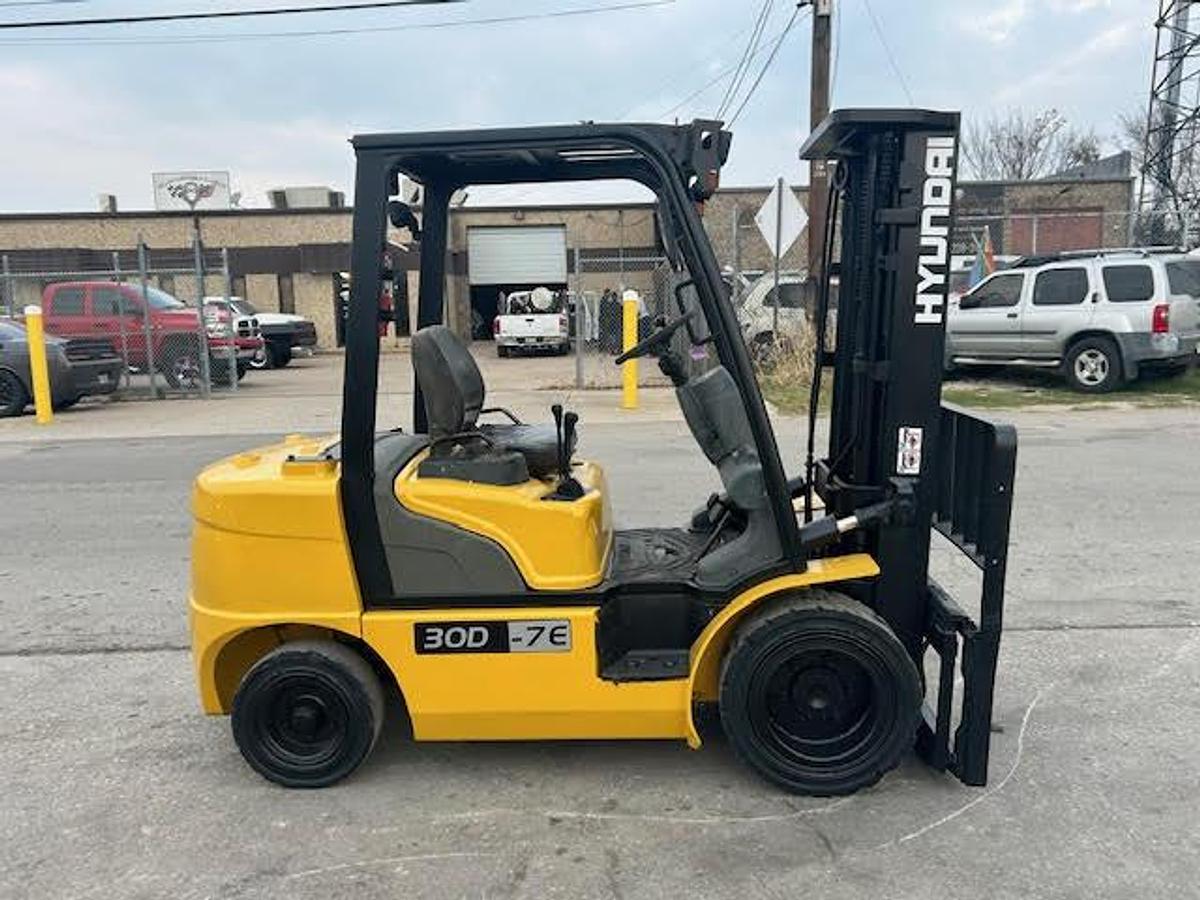 Used 2013 Hyundai 30D-7E