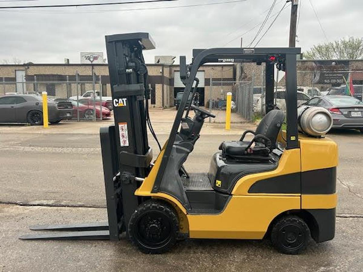 Used 2017 CAT 2C6000