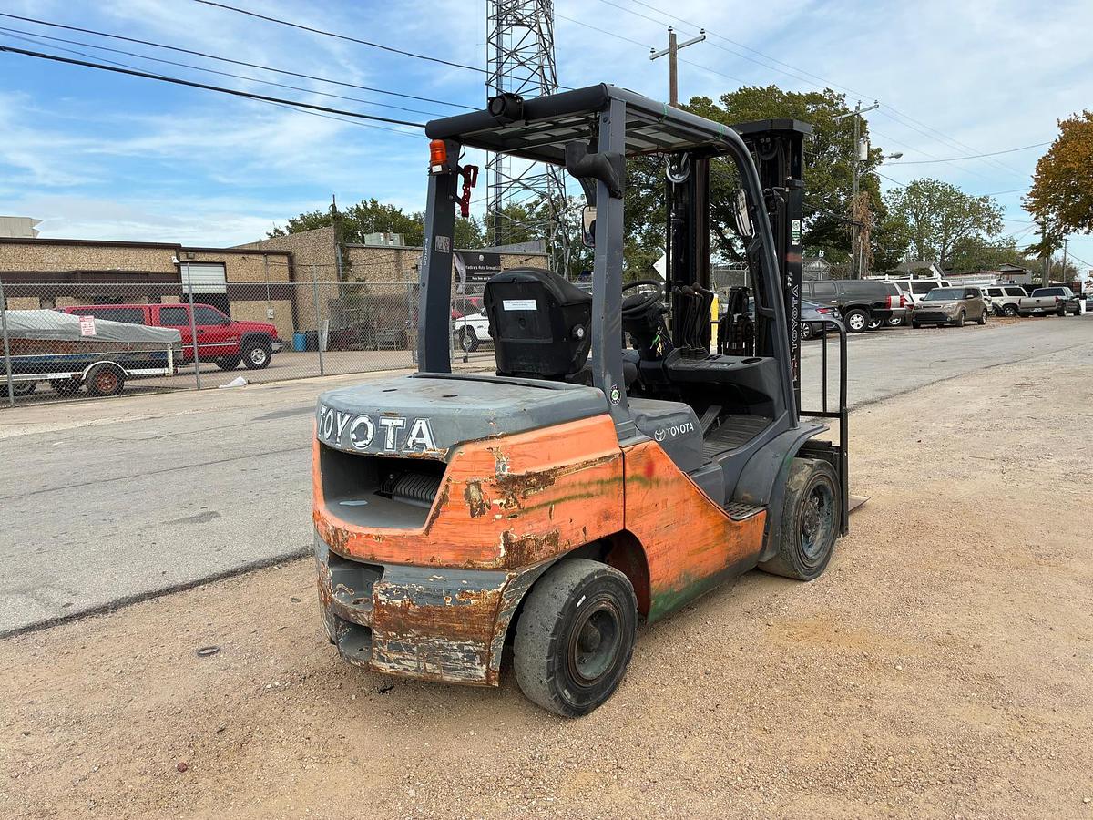 Used 2022 Toyota 8FDU30