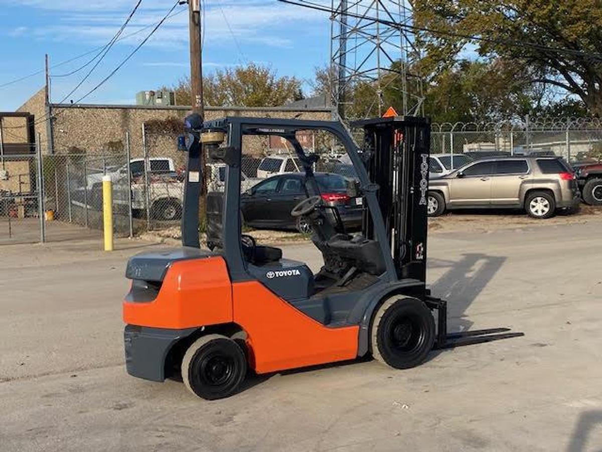 Used 2019 Toyota 8FDU25