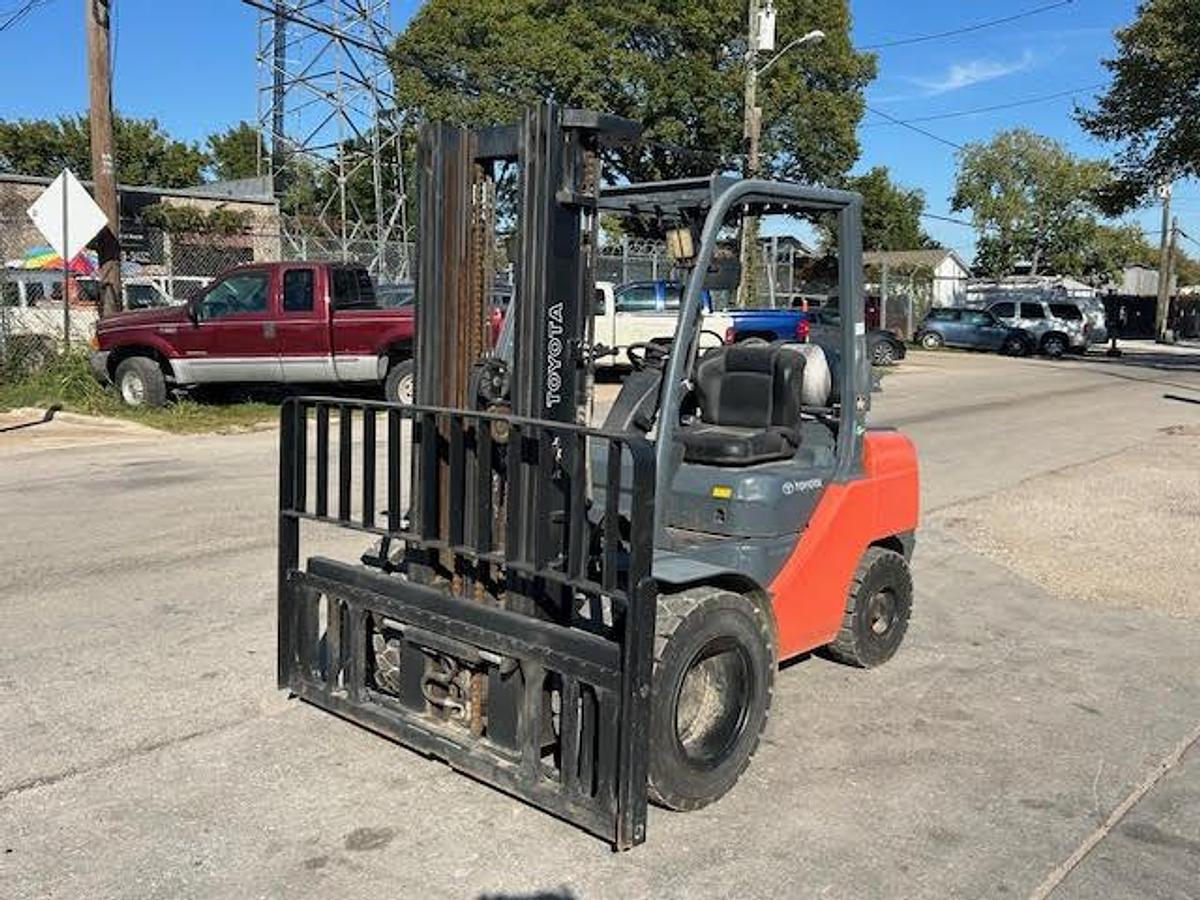 Used 2011 Toyota 8FGU30