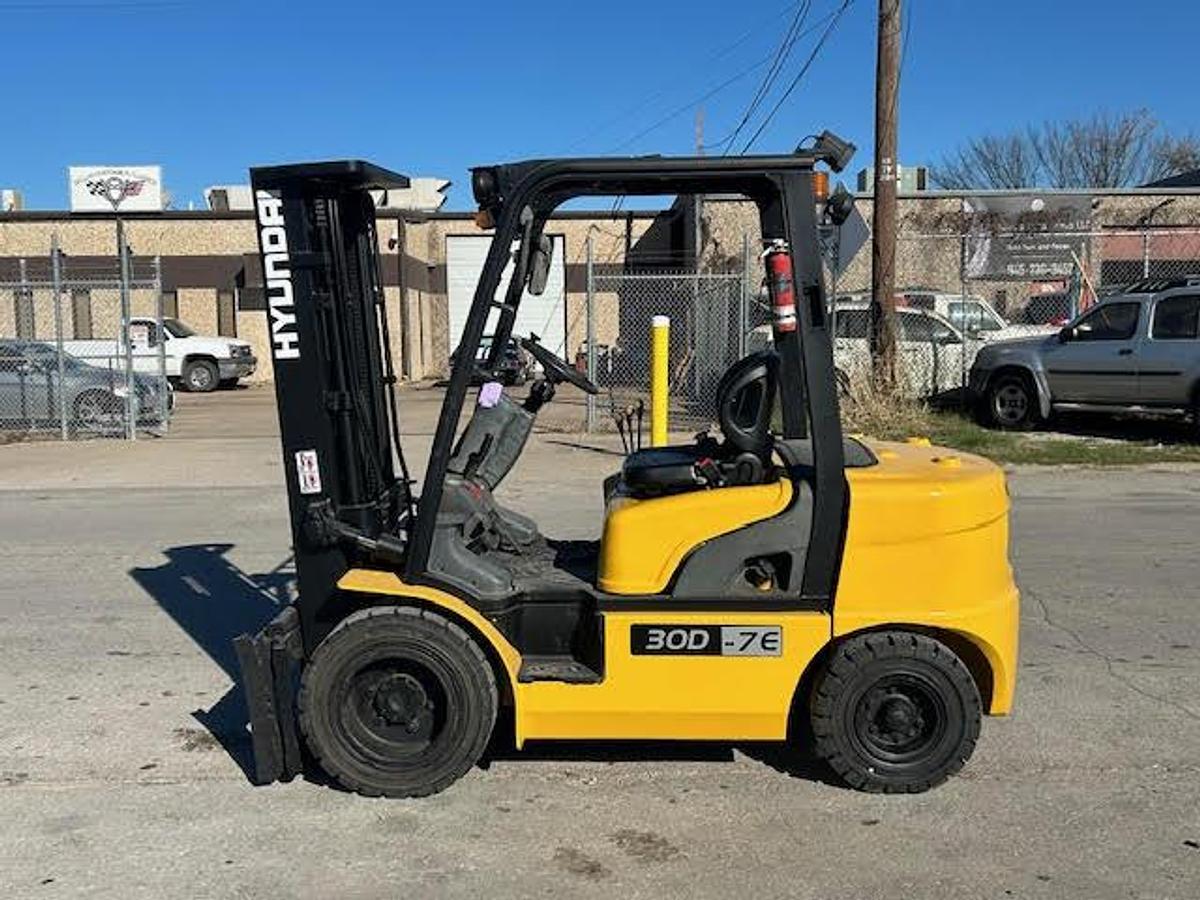 Used 2012 Hyundai 30D-7E