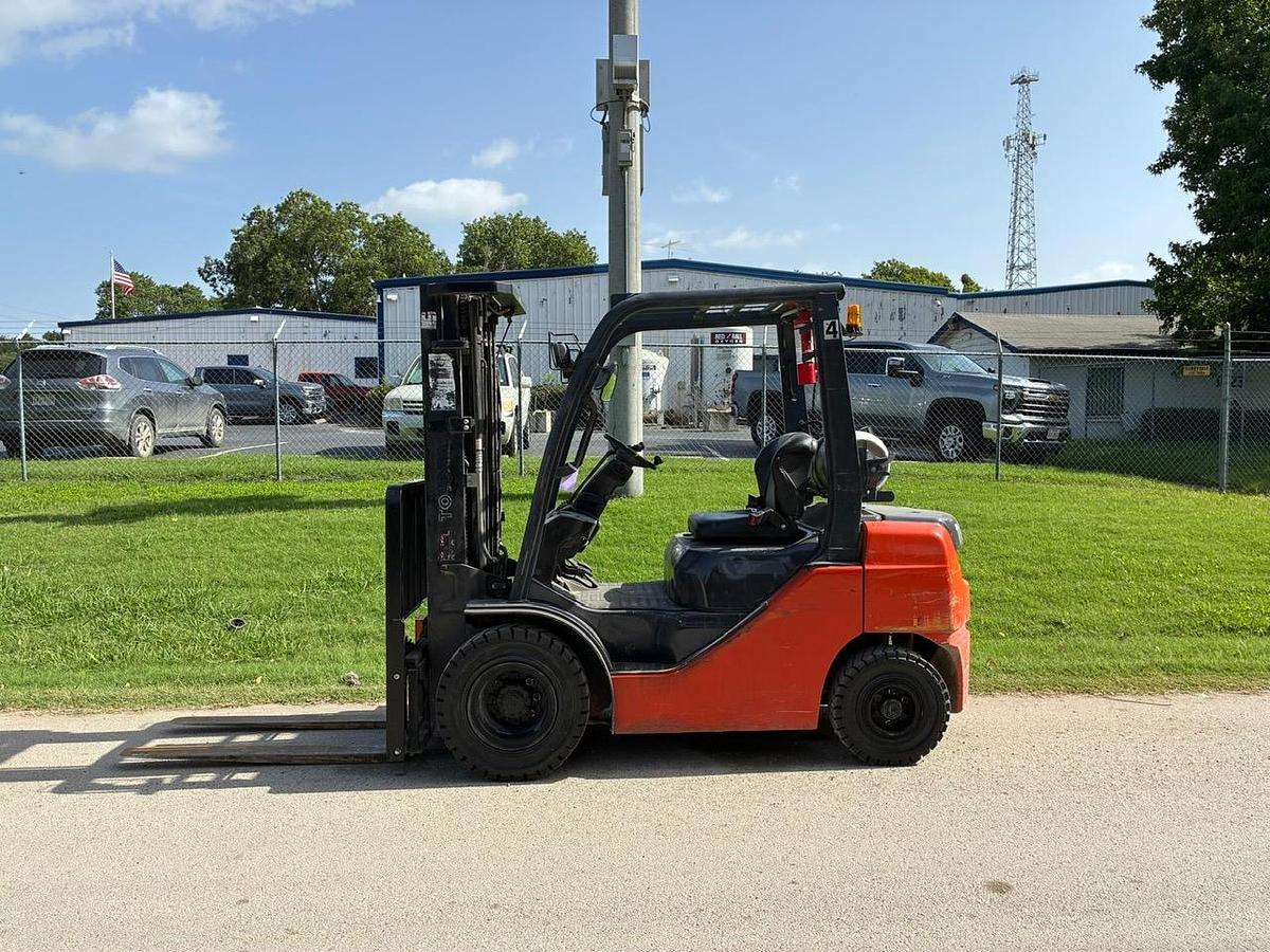 Used 2018 TOYOTA 8FGCU25