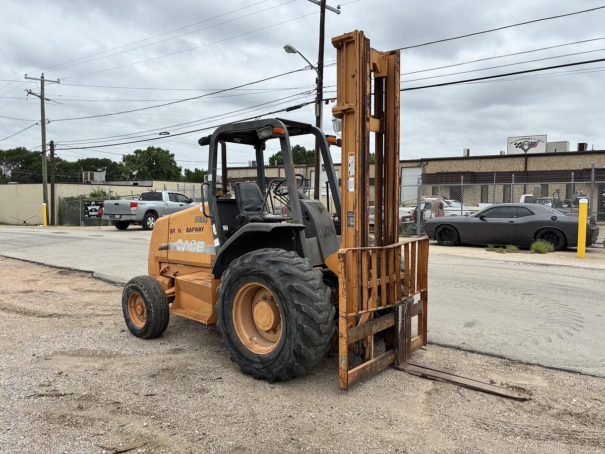 Used 2006 CASE 586G 6000 LBS