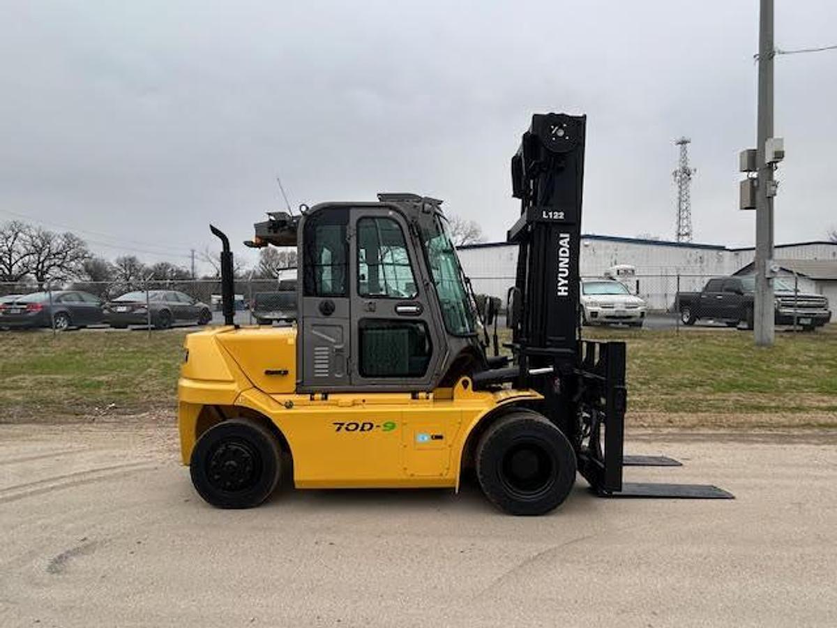 Used 2019 Hyundai 70D-9