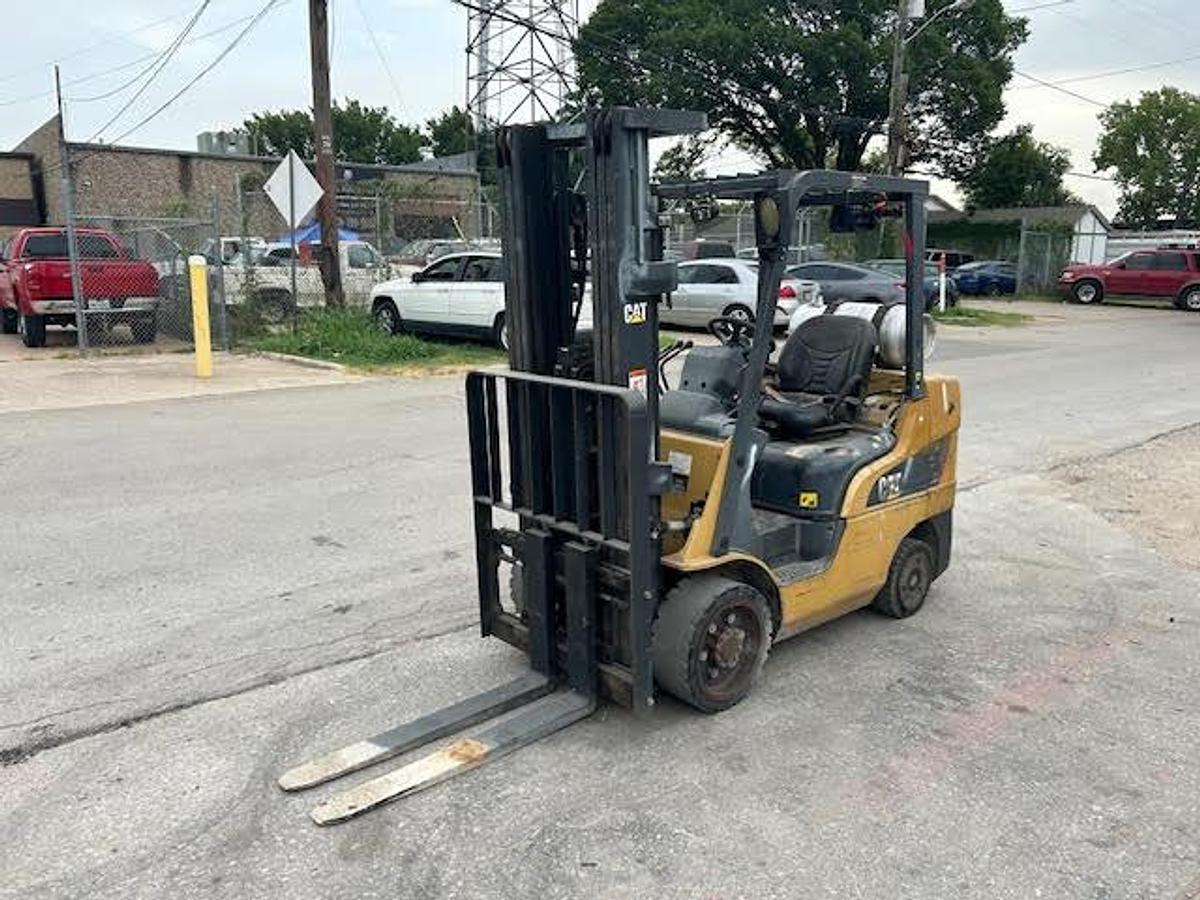 Used 2017 CAT 2C6000