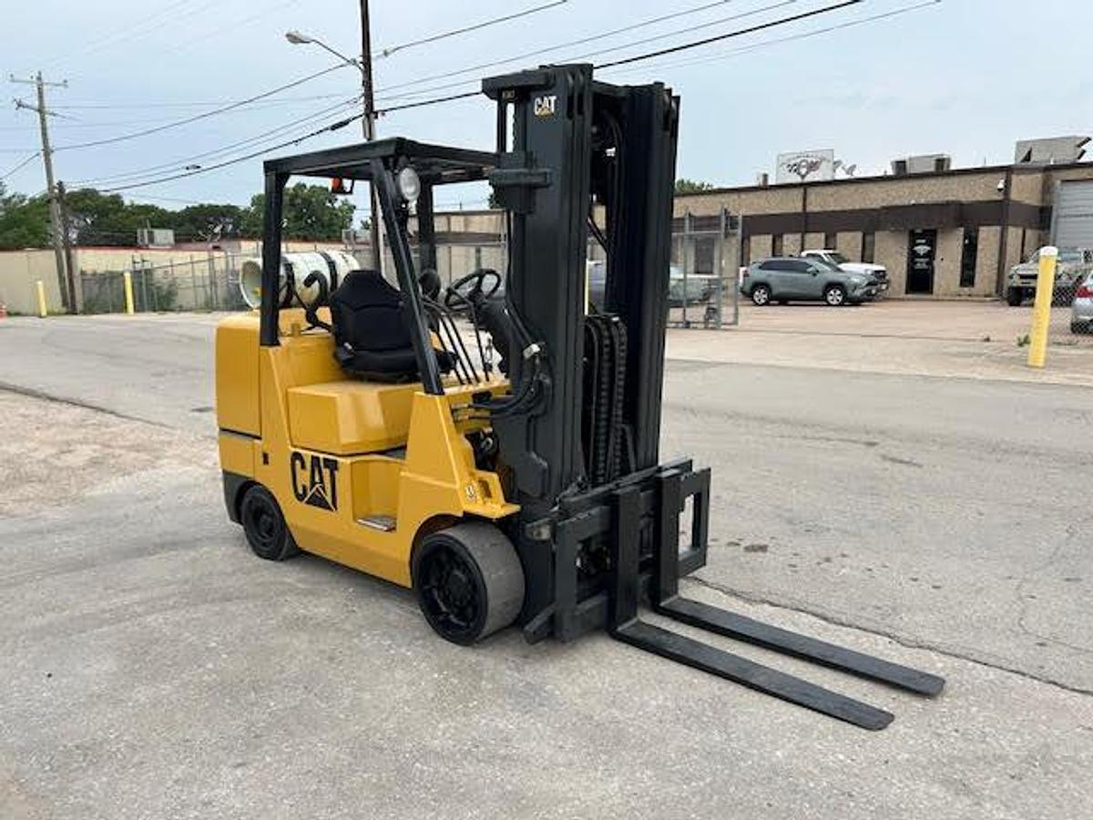 Used 2006 CAT GC45KS1