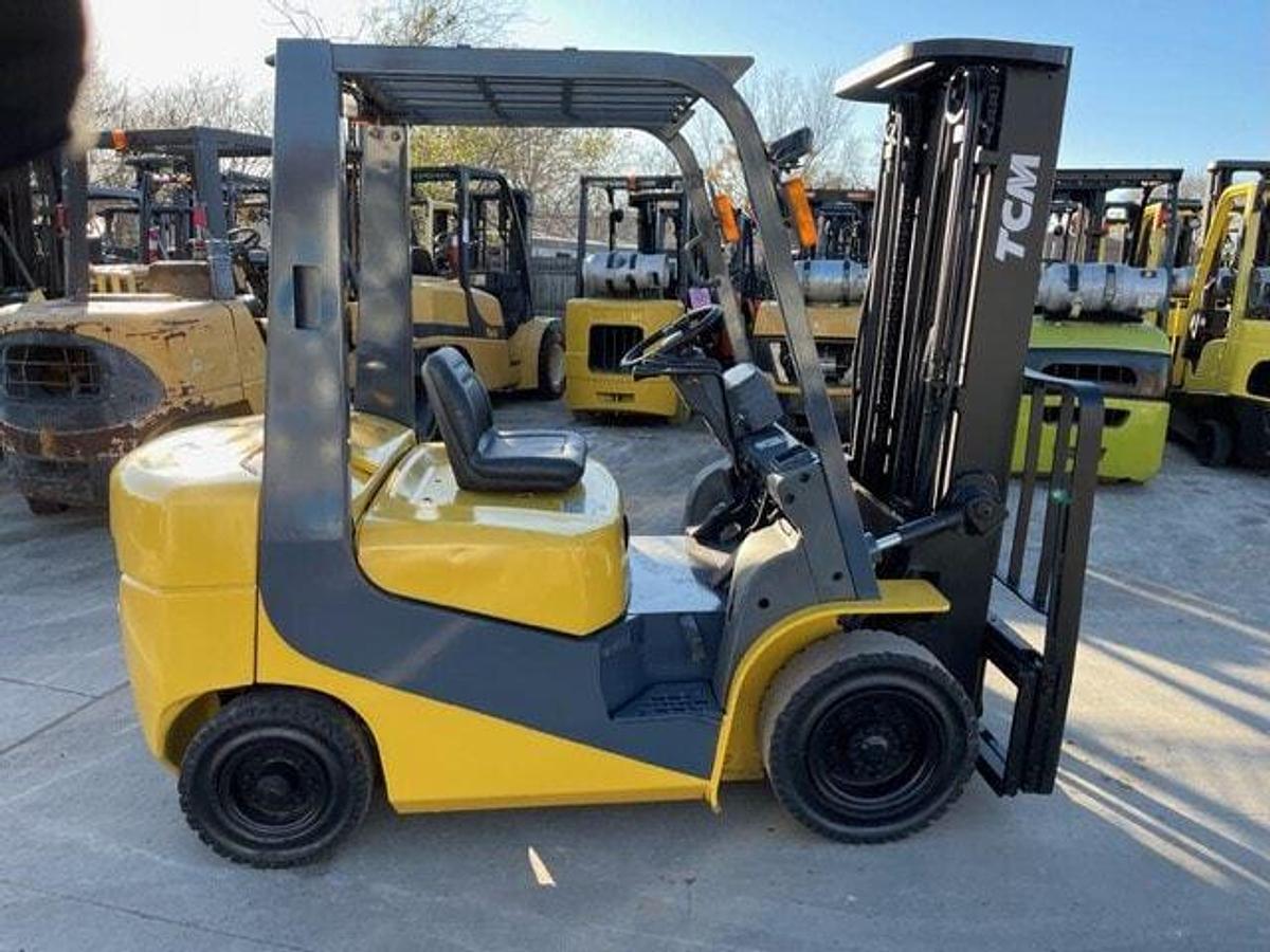 Used 2006 TCM FG25T7G