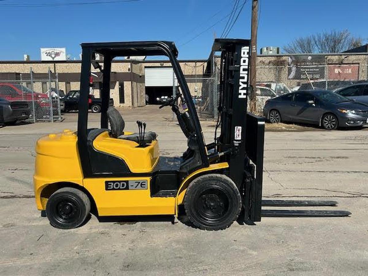 Used 2012 Hyundai 30D-7E