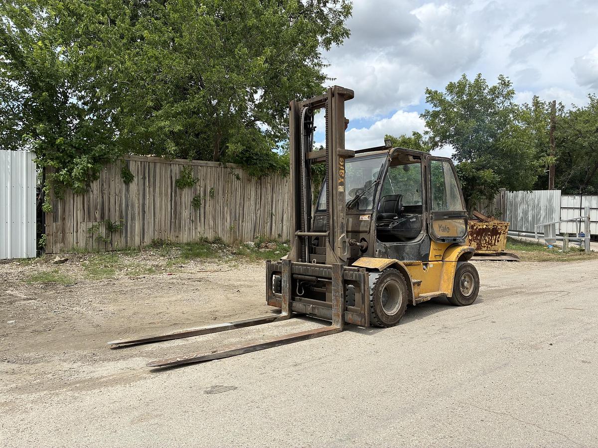 Used 2013 Yale GDP155VXNJJY126