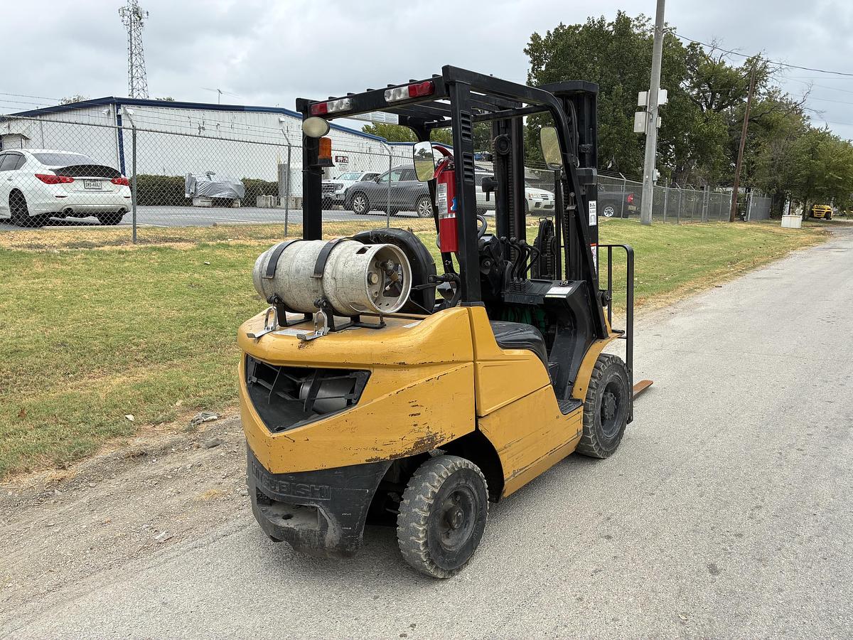 Used CAT FG25N