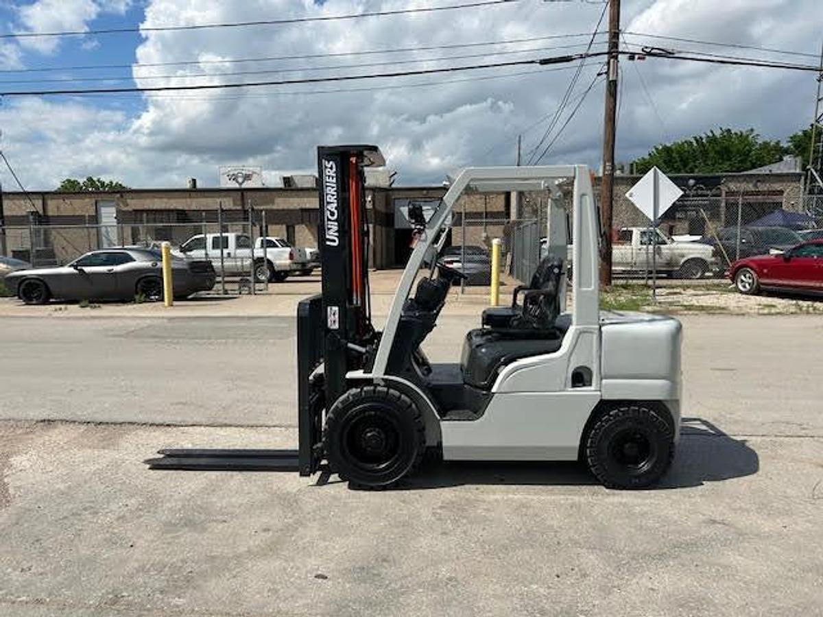 Used 2016 UniCarriers MG1F2A30V