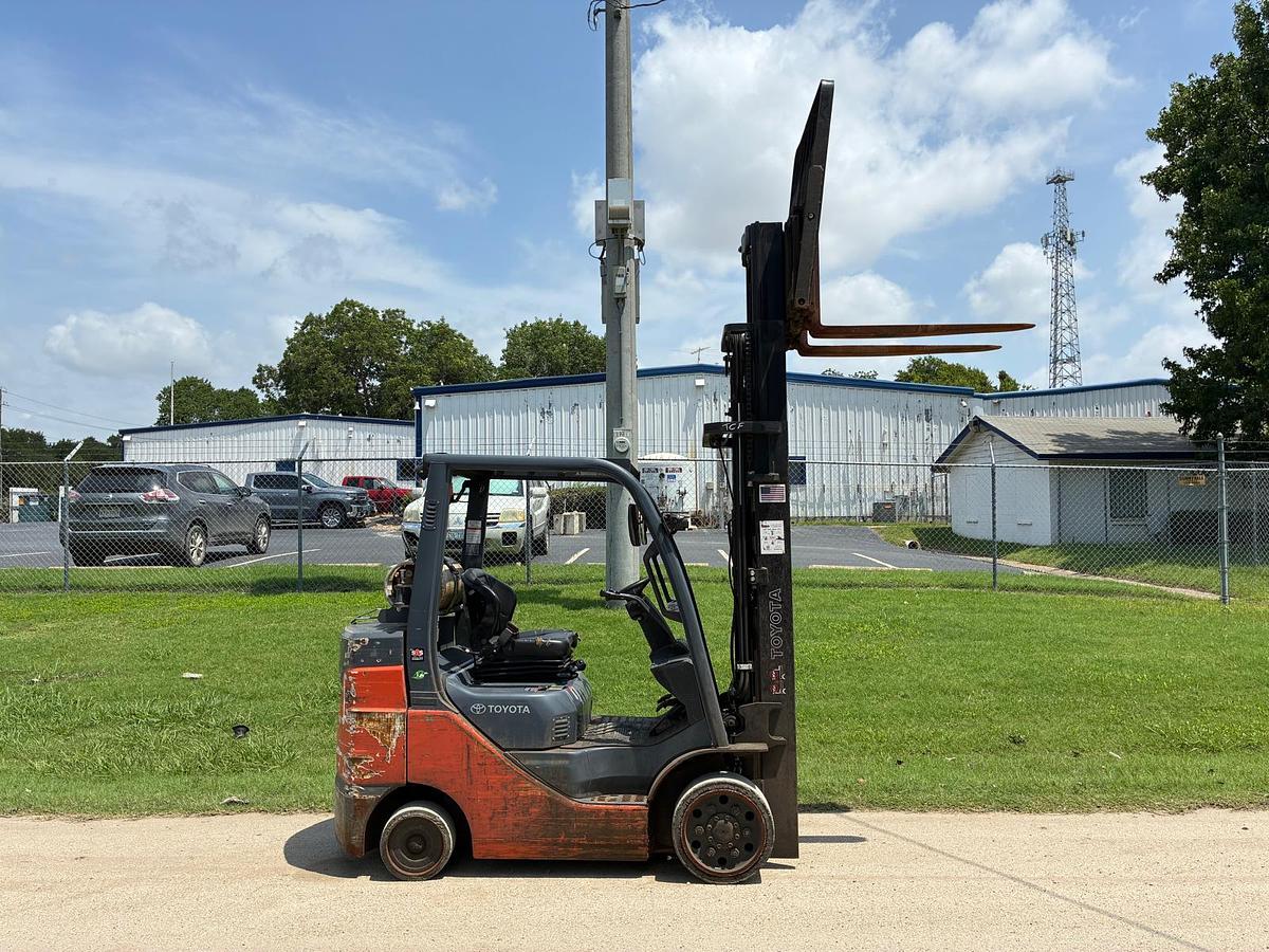 Used 2022 TOYOTA 50-8FGCU30