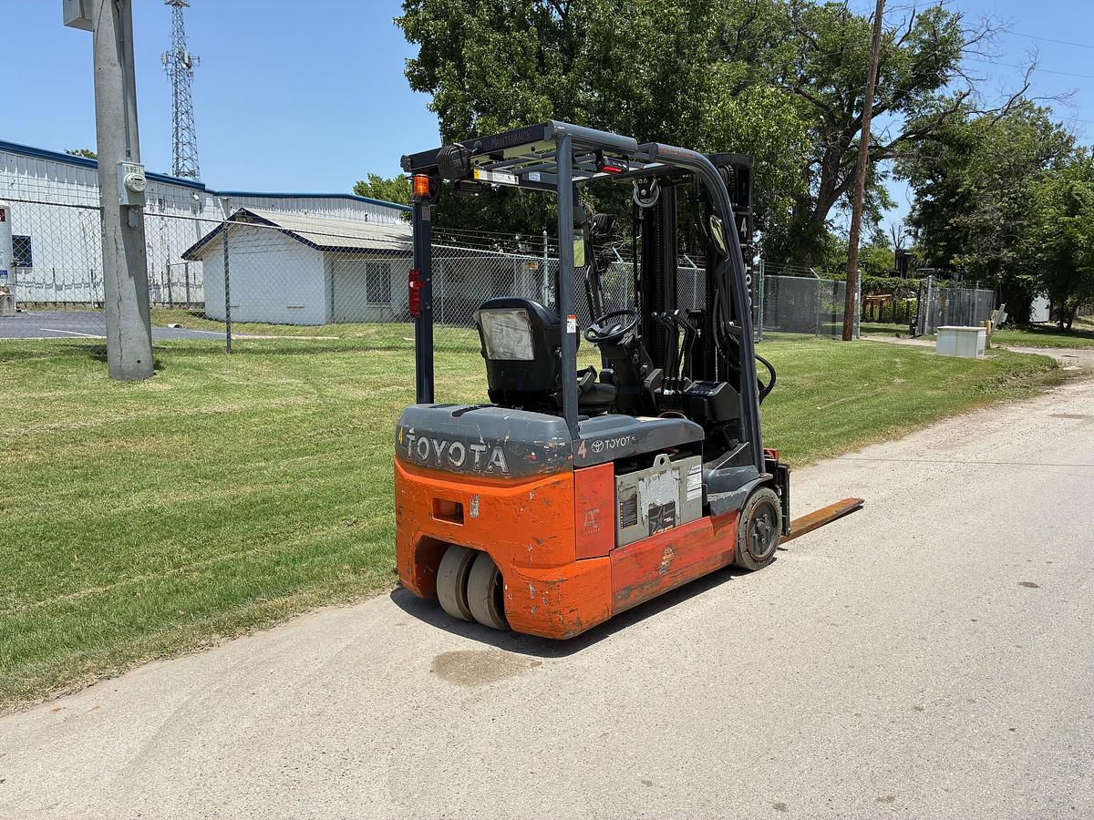Used 2022 Toyota 8FBE20U