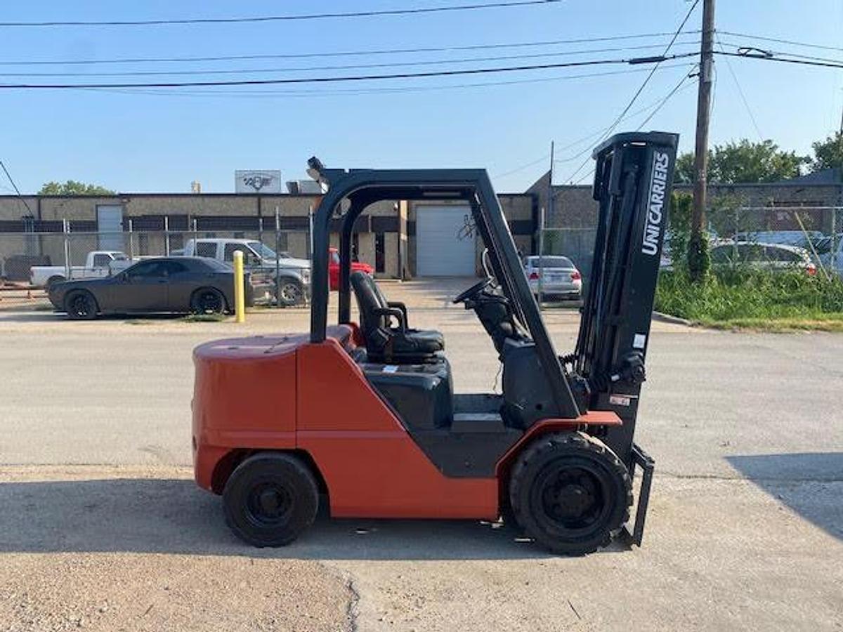Used 2017 UniCarriers PF60YD