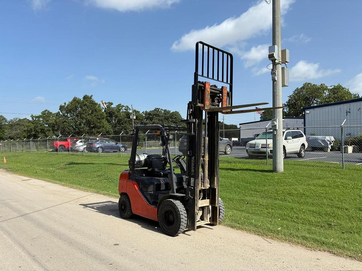 Used 2018 TOYOTA 8FGCU25