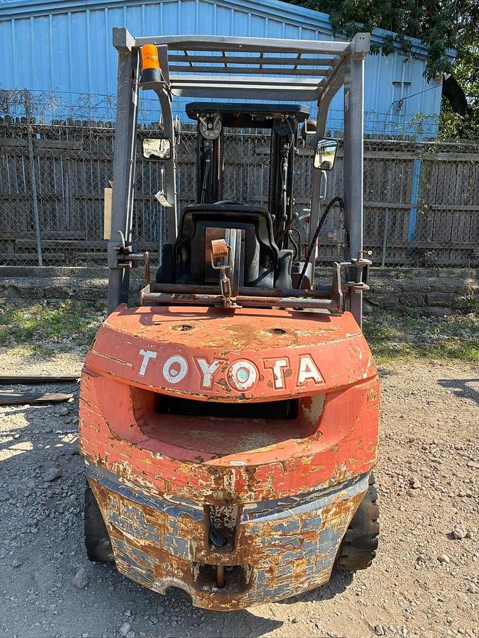 Used 2005 TOYOTA 7FGU25