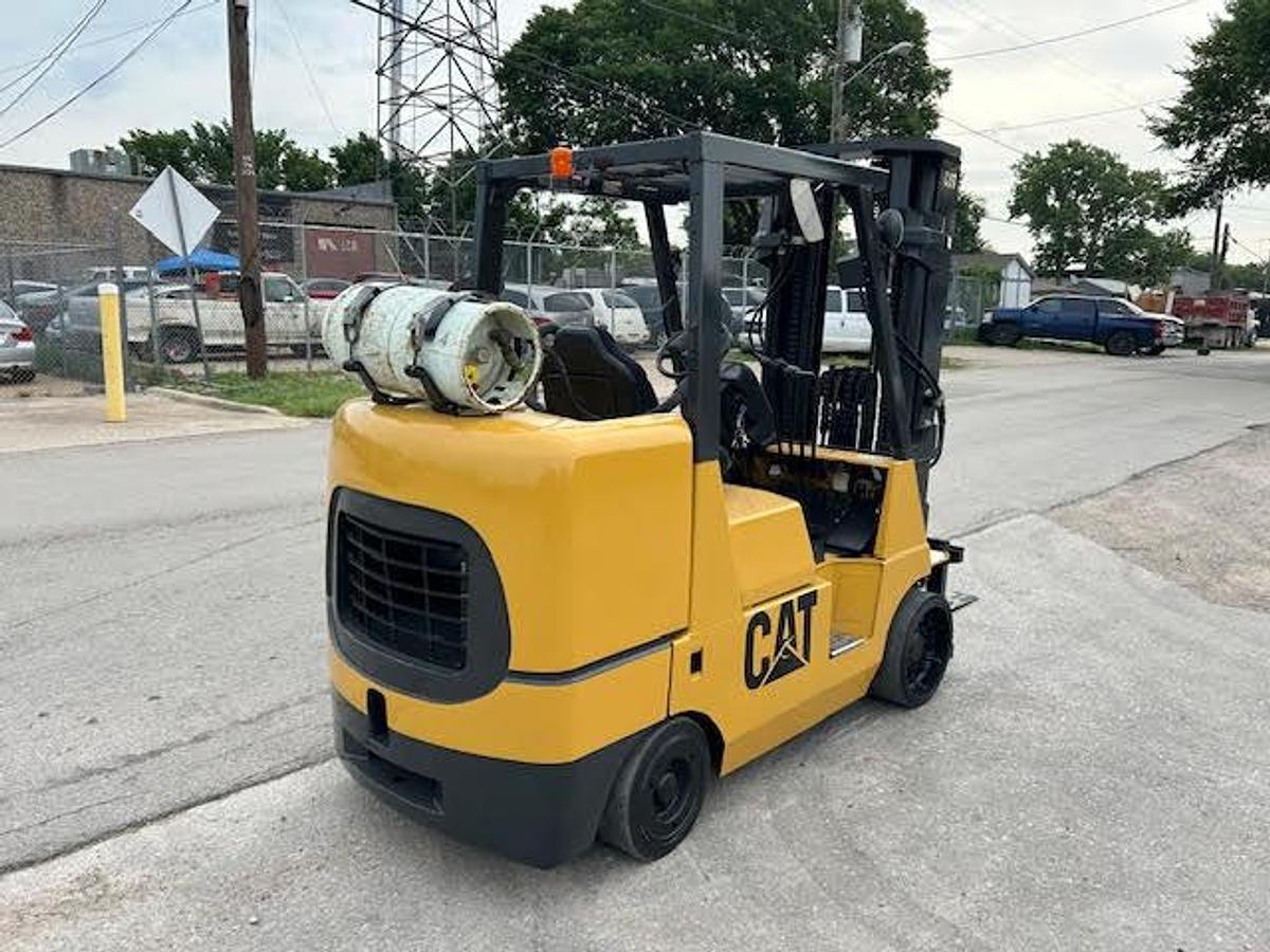 Used 2006 CAT GC45KS1