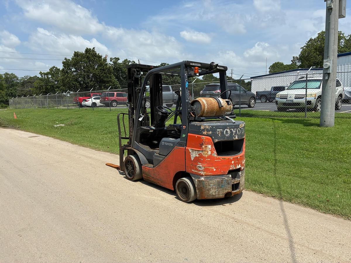 Used 2022 TOYOTA 50-8FGCU30