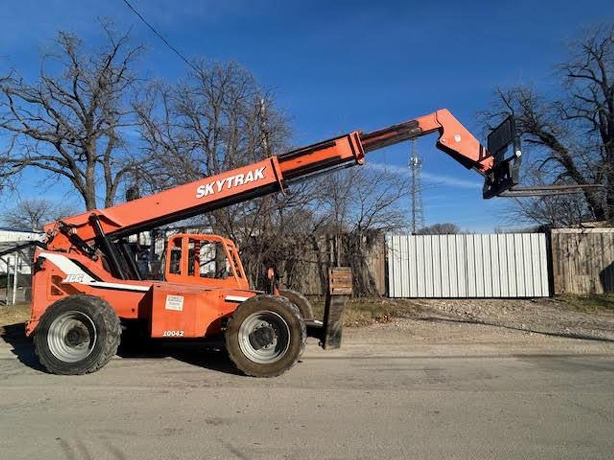 Used JLG 10042