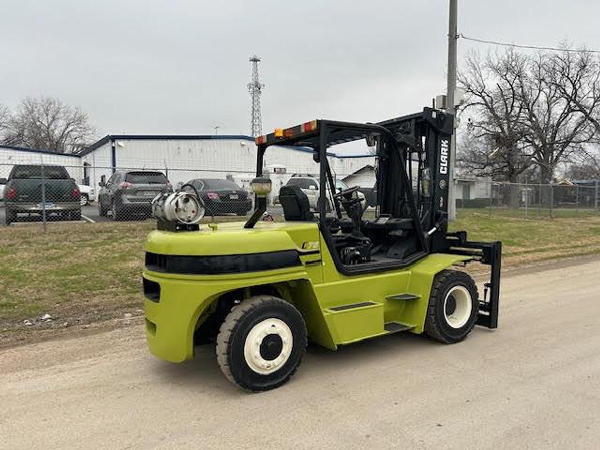 Used 2018 CLARK C75L