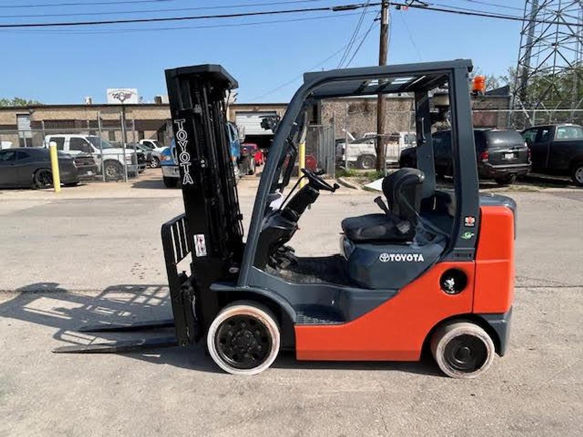 Used 2017 Toyota 8FGCU25