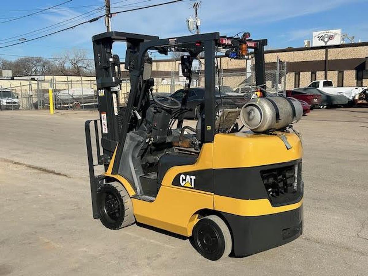 Used 2017 CAT 2C6000