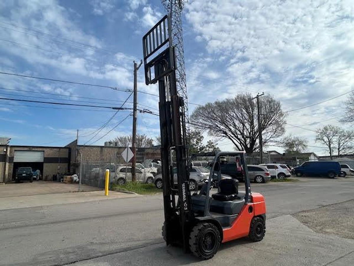 Used 2017 Toyota 8FDU30