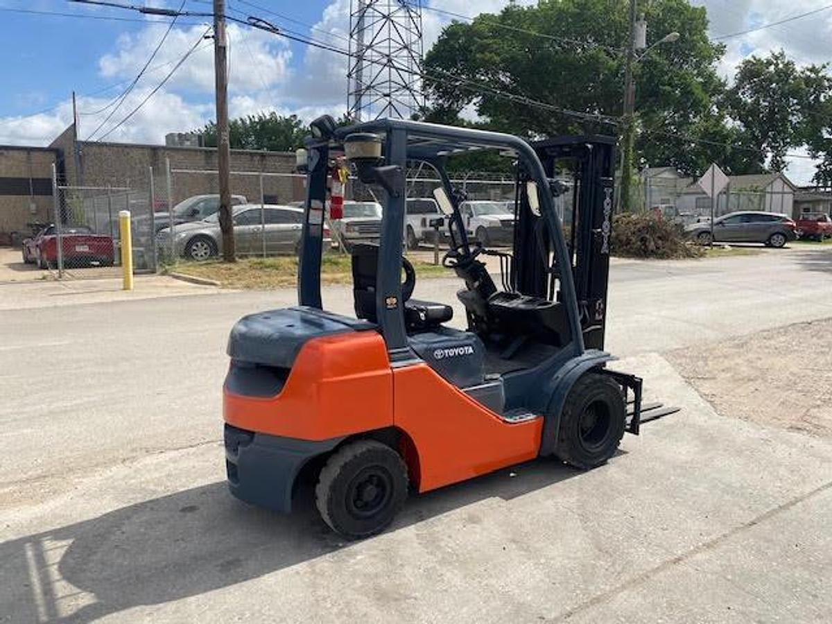 Used 2018 Toyota 8FDU25