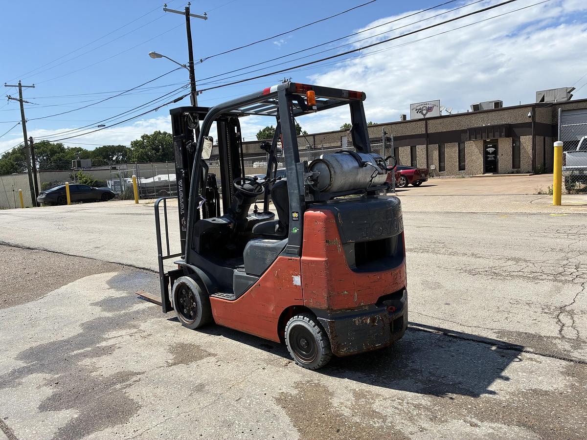 Used 2014 TOYOTA 8FGCU25