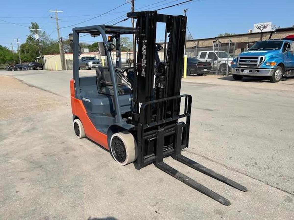 Used 2017 Toyota 8FGCU25