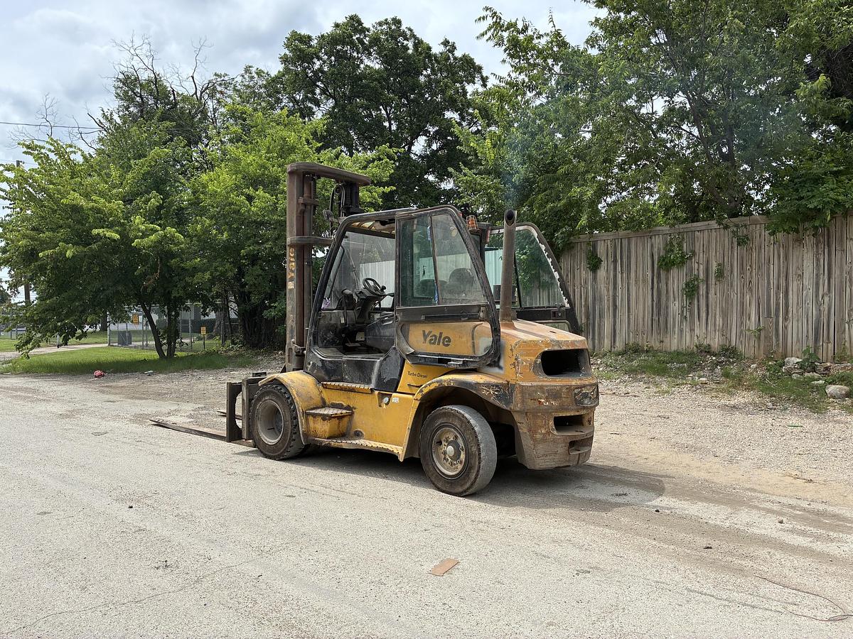Used 2013 Yale GDP155VXNJJY126
