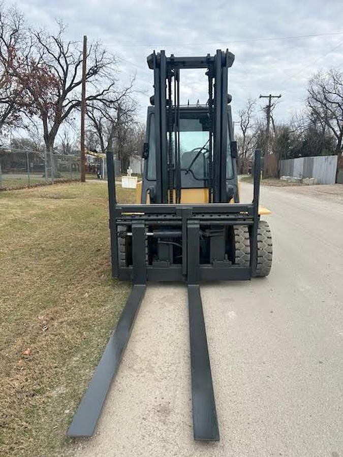 Used 2006 CAT DP70