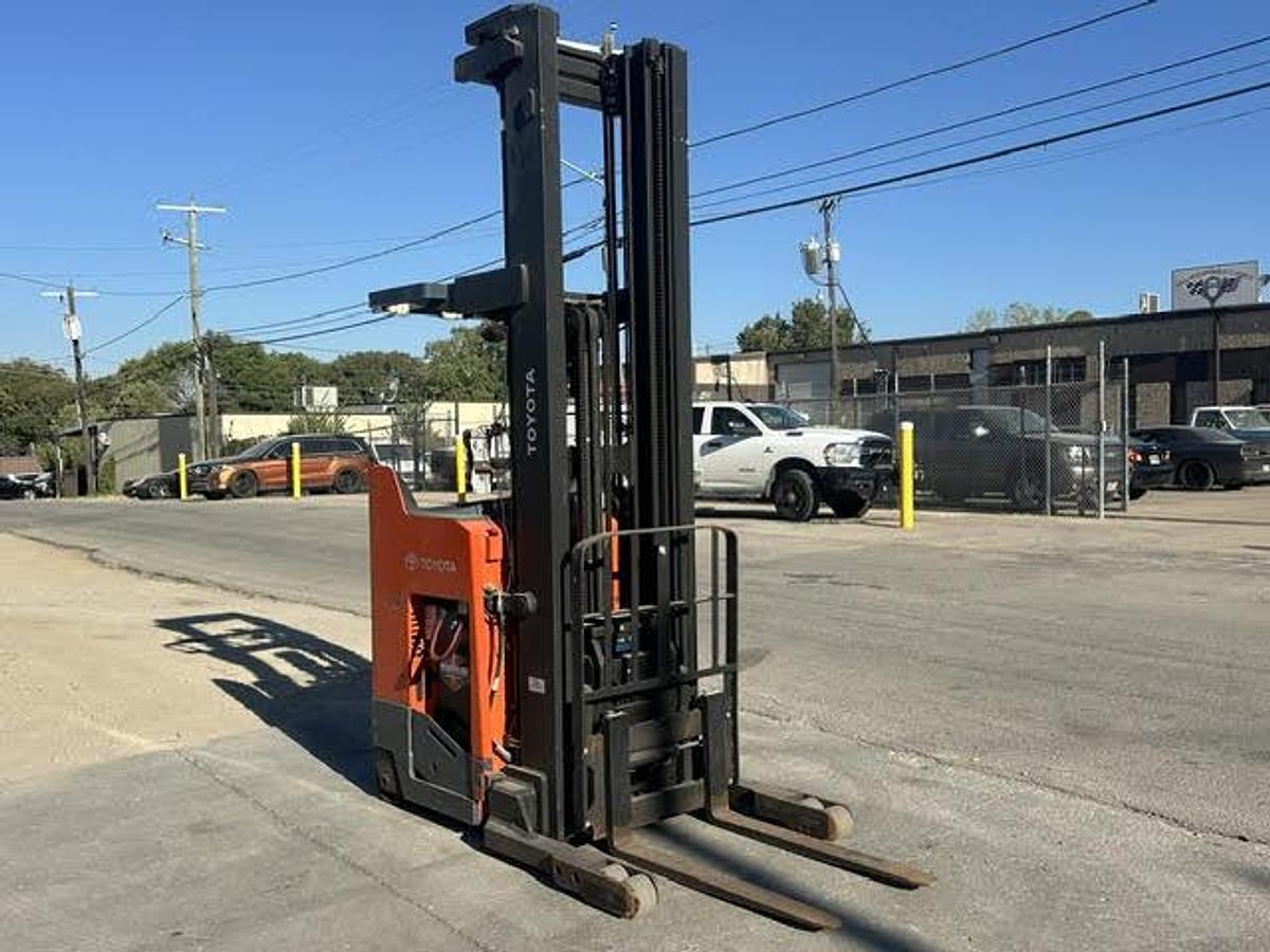 Used 2020 Toyota 9BRU23