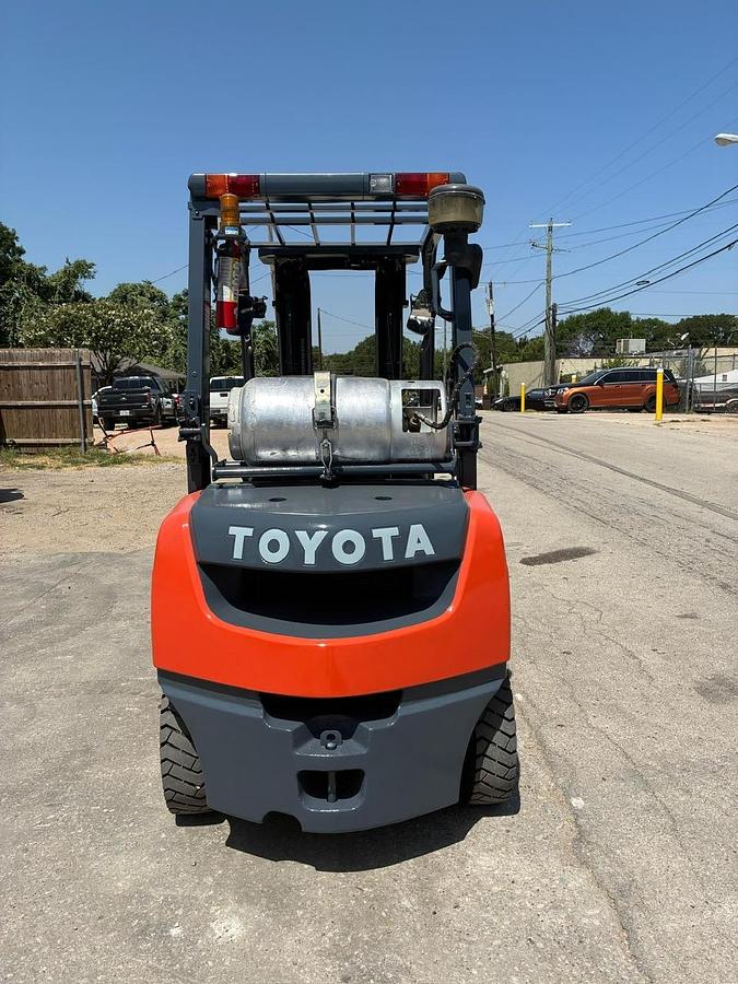 Used 2019 TOYOTA 8FGU25