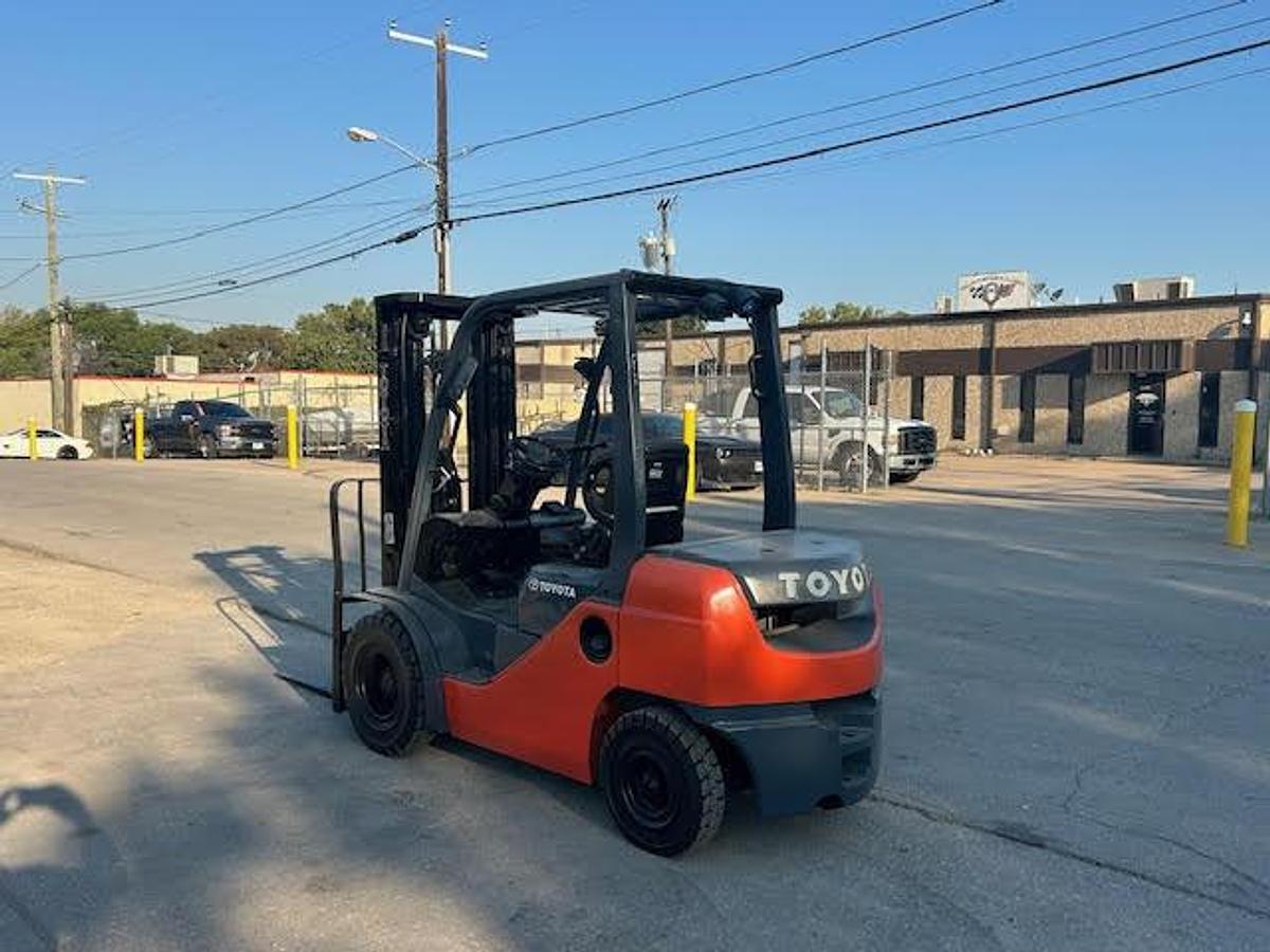 Used 2019 Toyota 8FDU25