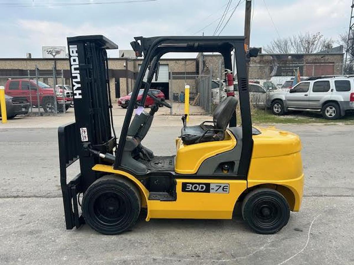 Used 2013 Hyundai 30D-7E